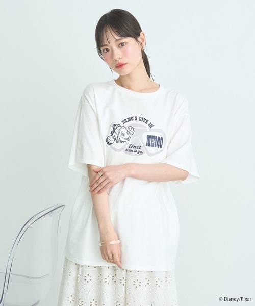 earth music&ecology（アースミュージックアンドエコロジー）の「Finding Nemo/シリコンプリントＴシャツ（Tシャツ/カットソー・レディース・チャコールグレー/オフホワイト・FREE）」の7枚目の写真