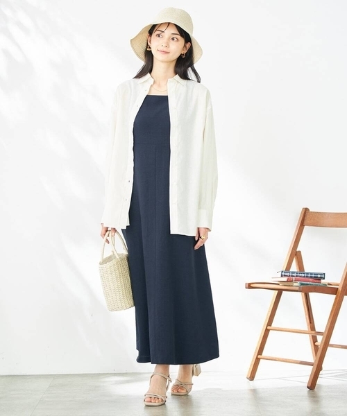 a.v.v（アーヴェヴェ）の「【接触冷感/UVカット/イージーケア】麻調ノースリーブフレアワンピース（ワンピース・レディース・ベージュ/ネイビー・36/40/38）」の18枚目の写真