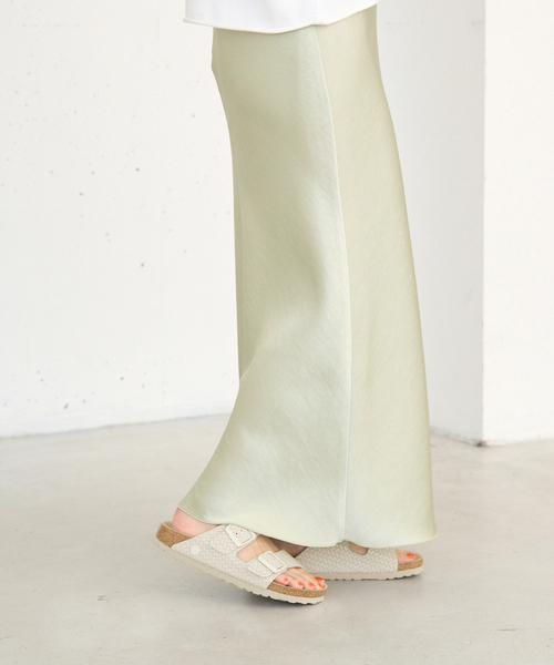 IENA(イエナ)の「BIRKENSTOCK/ビルケンシュトック 限定 ARIZONA WOVEN EMBOSS(サンダル・レディース・ブラック/アイボリー・35/36/37/38/39)」の16枚目の写真