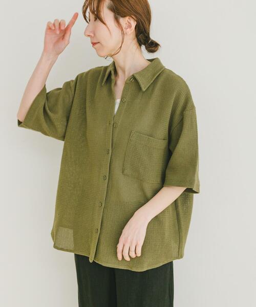 ITEMS URBANRESEARCH(アイテムズ アーバンリサーチ)の「メッシュルーズシャツ(シャツ/ブラウス・レディース・カーキ/ベージュ・FREE)」の9枚目の写真