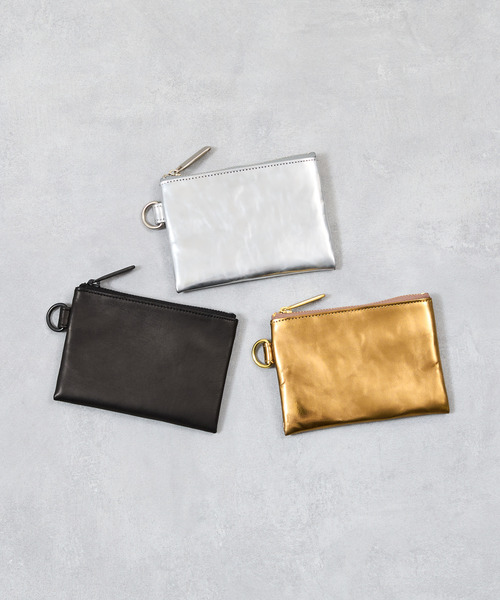 PATRICK STEPHAN（パトリックステファン）の「PATRICK STEPHAN パトリックステファン / Leather wide coin case "flat" レザーワイドカードケース ミニウォレット / 244AWA03（財布・メンズ・ブラック/ゴールド/シルバー・FREE）」の4枚目の写真