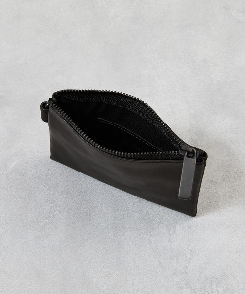 PATRICK STEPHAN（パトリックステファン）の「PATRICK STEPHAN パトリックステファン / Leather wide coin case "flat" レザーワイドカードケース ミニウォレット / 244AWA03（財布・メンズ・ブラック/ゴールド/シルバー・FREE）」の9枚目の写真