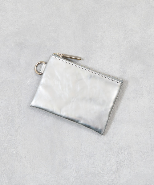 PATRICK STEPHAN（パトリックステファン）の「PATRICK STEPHAN パトリックステファン / Leather wide coin case "flat" レザーワイドカードケース ミニウォレット / 244AWA03（財布・メンズ・ブラック/ゴールド/シルバー・FREE）」の12枚目の写真