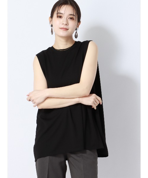 SUIT SQUARE(スーツスクエア)の「クルーネックプルオーバー ノースリーブ ウォッシャブル 接触冷感 レーヨンポンチ(Tシャツ/カットソー・レディース・ホワイト系/ブラック系・38(9号))」の1枚目の写真