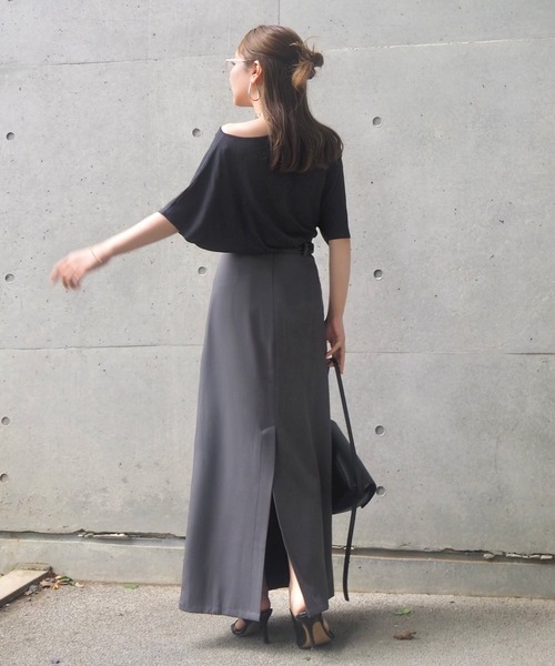 LAULEN(ローレン)の「2way one shoulder lib tops /2way ワンショルダー リブ 半袖 トップス(ニット/セーター・レディース・ベージュ/チャコールグレー/アイボリー/ブラック・FREE)」の16枚目の写真