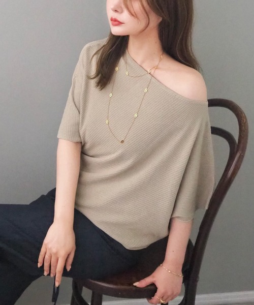 LAULEN(ローレン)の「2way one shoulder lib tops /2way ワンショルダー リブ 半袖 トップス(ニット/セーター・レディース・ベージュ/チャコールグレー/アイボリー/ブラック・FREE)」の17枚目の写真