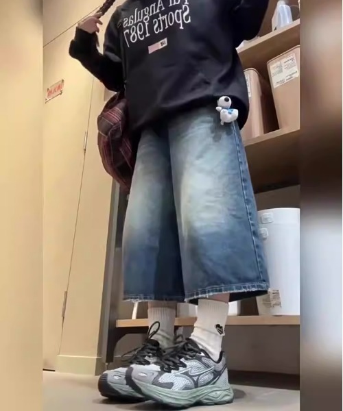 B'day（ビーデイ）の「【 B'day / ビーデー 】ビッグサイズデニムハーフワイドパンツ（デニムパンツ・メンズ・ブラック/ブルー・SMALL/MEDIUM/LARGE/X-LARGE）」の15枚目の写真