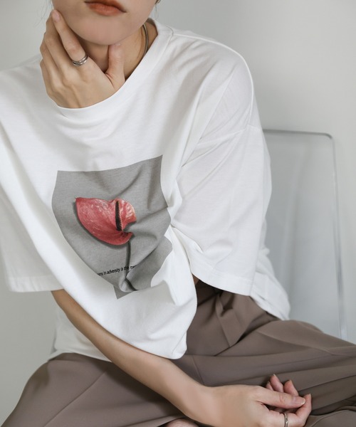 select MOCA（セレクトモカ）の「オーバーサイズオリジナルプリントTシャツ（Tシャツ/カットソー・レディース・ホワイト系その他3/ホワイト系その他/グレー系その他3/グレー系その他2/ブラック系その他3/ホワイト系その他2/ブラック系その他/ブラック系その他2/グレー系その他・FREE）」の22枚目の写真