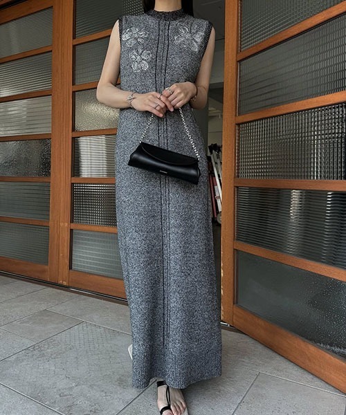 セール】embroidery flower no sleeve knit OP（ワンピース