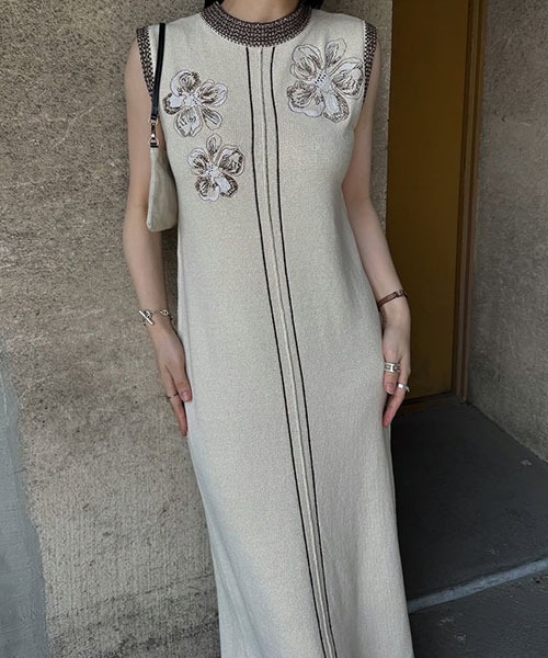 【イチゴ】ウィルフリーwillfully 新作ドレスワンピース WILLFULLY（ウィルフリー）の「pearl shoulder camisole set