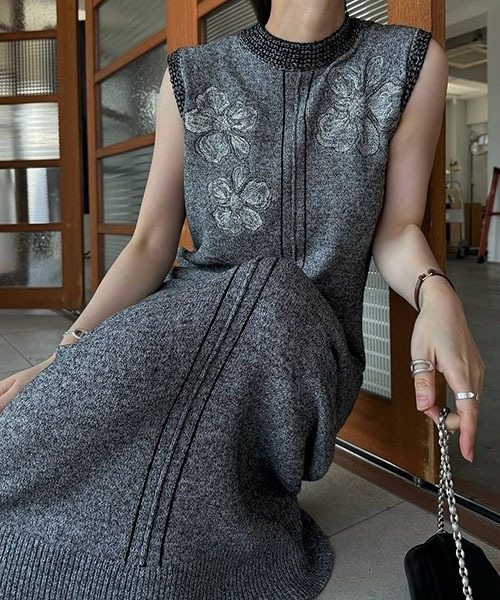 【売り切り‼️】　WILLFULLY ノースリーブワンピース 売り切り‼️】 WILLFULLY ノースリーブワンピース WILLFULLY