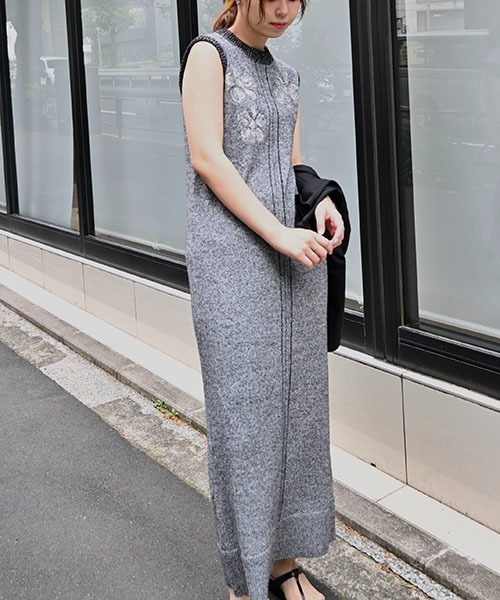 embroidery flower no sleeve knit OP（ワンピース）｜WILLFULLY