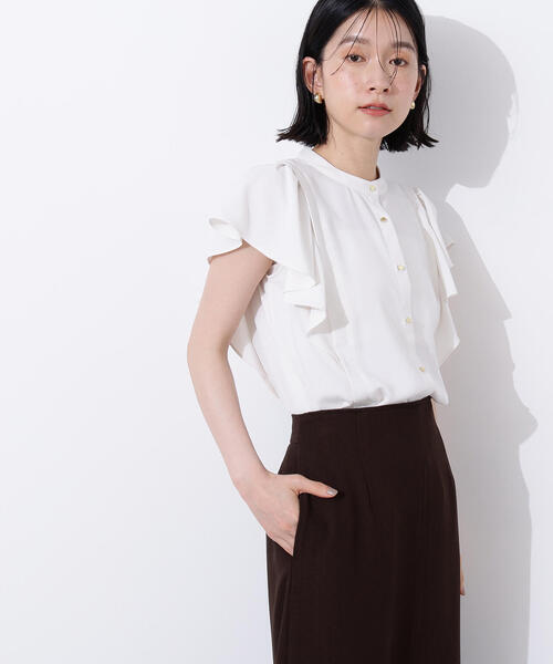 N.（N. Natural Beauty Basic）（エヌエヌナチュラルビューティーベーシック）の「メタルボタンフリルスリーブブラウス（シャツ/ブラウス・レディース・オフホワイト/ブルー/ダークブラウン・MEDIUM）」の8枚目の写真