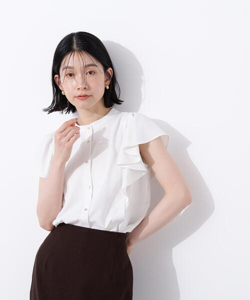 N.（N. Natural Beauty Basic）（エヌエヌナチュラルビューティーベーシック）の「メタルボタンフリルスリーブブラウス（シャツ/ブラウス・レディース・オフホワイト/ブルー/ダークブラウン・MEDIUM）」の14枚目の写真