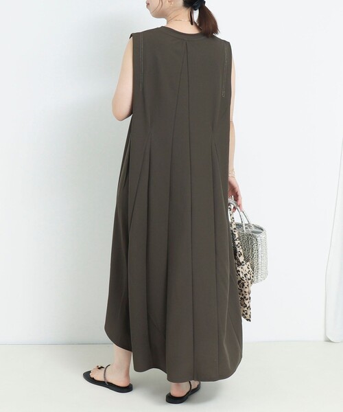 MICO COULIER（ミコクリエ）の「《UVカット》キャラメルピケ多切替ワンピース（ワンピース・レディース・オリーブ/チャコールグレー・38）」の8枚目の写真