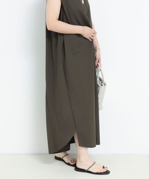 MICO COULIER（ミコクリエ）の「《UVカット》キャラメルピケ多切替ワンピース（ワンピース・レディース・オリーブ/チャコールグレー・38）」の11枚目の写真