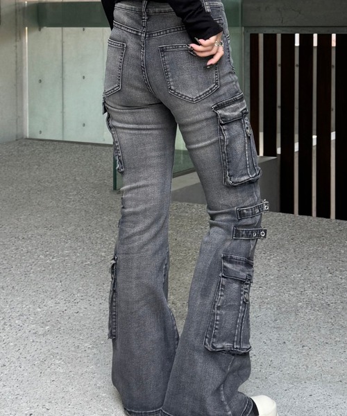 ZIPPER CLUB(ZIPPER CLUB ジッパークラブ)の「wash design belt flare pants(デニムパンツ・レディース・ブルー/ブラック・SMALL/MEDIUM/LARGE)」の3枚目の写真