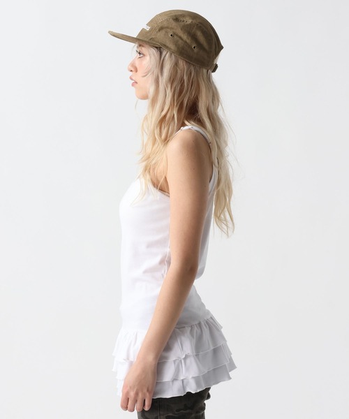 FOREVER 21（フォーエバー トゥエンティーワン）の「【2025SS】フリルヘムキャミソール（キャミソール・レディース・ブラック/オフホワイト/グレー・FREE）」の18枚目の写真