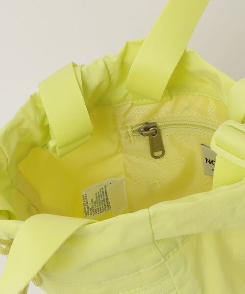 THE NORTH FACE(ザノースフェイス)の「【THE NORTH FACE/ザノースフェイス】 LINDEN MESH BUCKET BAG MINI / リンデン メッシュ バケット バッグ ミニ(ショルダーバッグ・メンズ・ブラック/ピンク/ライム/クリーム・FREE)」の12枚目の写真