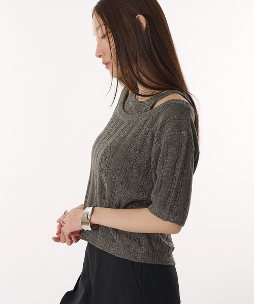 MUHET（ミュエータ）の「2 way glitter layered-look knit t-shirt / ラメレイヤード風ニットTシャツ（Tシャツ/カットソー・レディース・グレー/ネイビー・FREE）」の7枚目の写真