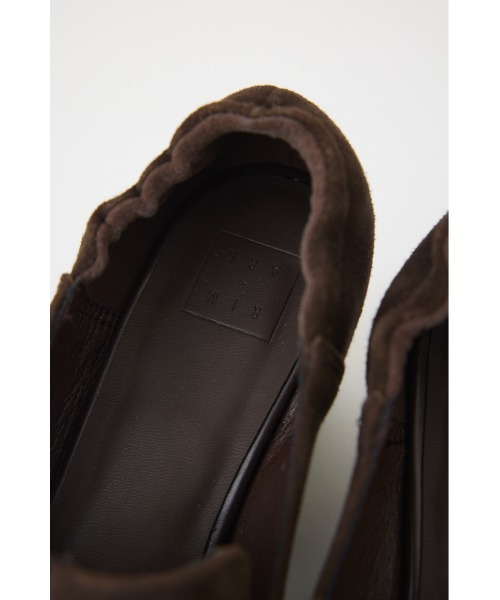 RIM.ARK(リムアーク)の「Suede square toe heel スエードスクエアトゥヒール(パンプス・レディース・ブラック/ブラウン・36/37/38/39)」の15枚目の写真
