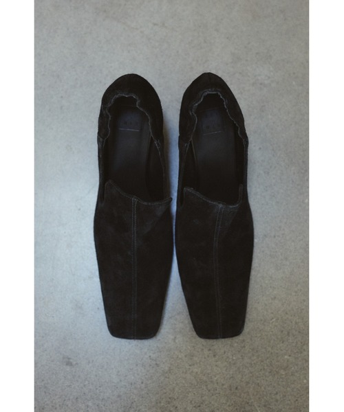 RIM.ARK(リムアーク)の「Suede square toe heel スエードスクエアトゥヒール(パンプス・レディース・ブラック/ブラウン・36/37/38/39)」の17枚目の写真