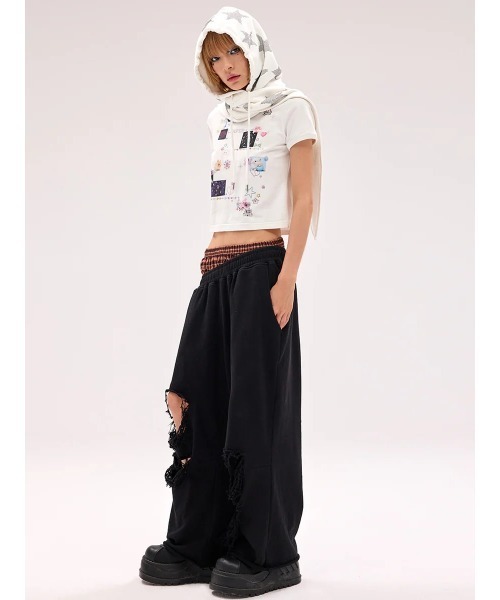 L.H.P(エルエイチピー)の「CFIERCE/フィアス/TATTERED SWEATPANTS(スウェットパンツ・レディース・ブラック・S/M)」の2枚目の写真