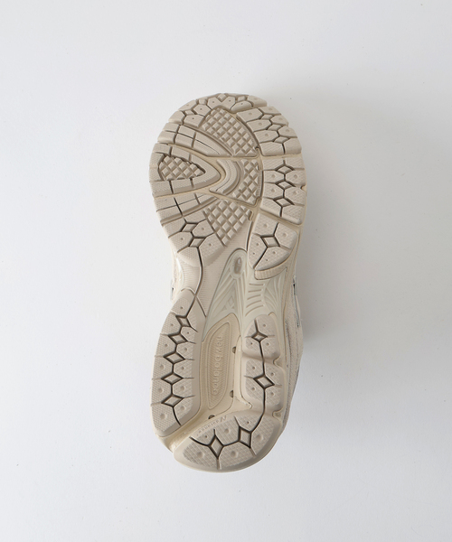 plage(プラージュ)の「《WEB限定》New Balance / ニューバランス UR2002RBE スニーカー(スニーカー・レディース・ベージュ・23cm/25cm/24cm)」の8枚目の写真