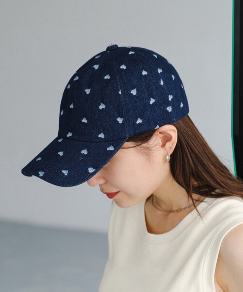 Kastane（カスタネ）の「デニムモノグラムキャップ（キャップ・レディース・サックスブルー/インディゴブルー/ネイビー・FREE）」の3枚目の写真