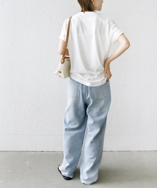 SHIPS(シップス)の「【WEB限定】コットン 天竺 ロゴ プリント TEE(Tシャツ/カットソー・レディース・ブラック/ホワイト/ライトホワイト/ダークグレー・ONE SIZE)」の6枚目の写真