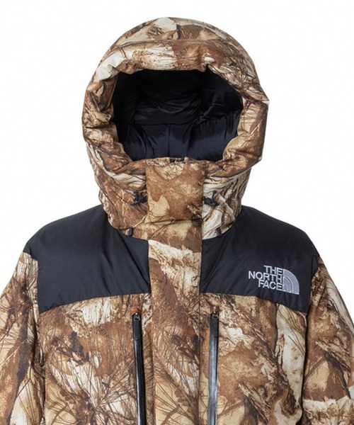 THE NORTH FACE(ザノースフェイス)の「THE NORTH FACE Novelty Baltoro Light Jacket / ザ・ノース・フェイス ノベルティー バルトロ ライト ジャケット(ダウンジャケット/コート・メンズ・カモフラージュ・S/M/L/XL/XXL)」の2枚目の写真