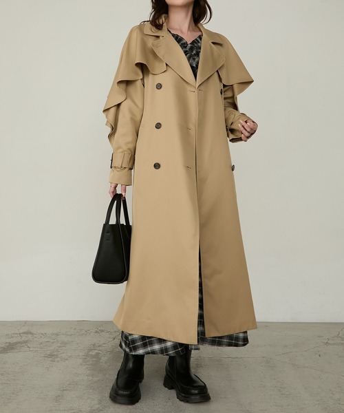 Cherir Mignon（シェリルミニョン）の「【Cherir Mignon】- Silhouette Couture -マルチウェイフリルヨークロングトレンチコート（トレンチコート・レディース・アイボリー/ブラック/ベージュ・S/M）」の4枚目の写真