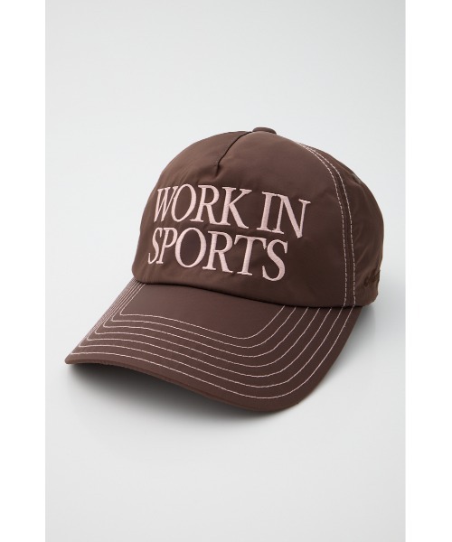 MOUSSY（マウジー）の「SATIN BASEBALL キャップ（キャップ・レディース・ブラウン/ダークネイビー・FREE）」の4枚目の写真