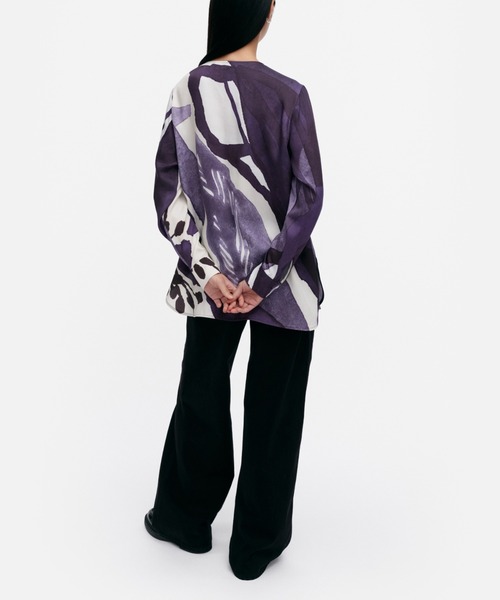 marimekko（マリメッコ）の「【一部店舗・オンラインストア限定】Kovertaa Kylmankukka / blouse（シャツ/ブラウス・レディース・パープル・34/36）」の7枚目の写真