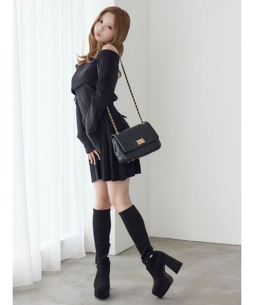 EATME（イートミー）の「BACKレースアップワンショルニットワンピース（ワンピース・レディース・ブラウン/キャメル/ネイビー/ブラック・FREE）」の9枚目の写真