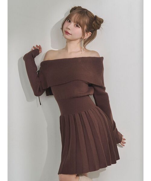 EATME（イートミー）の「BACKレースアップワンショルニットワンピース（ワンピース・レディース・ブラウン/キャメル/ネイビー/ブラック・FREE）」の11枚目の写真