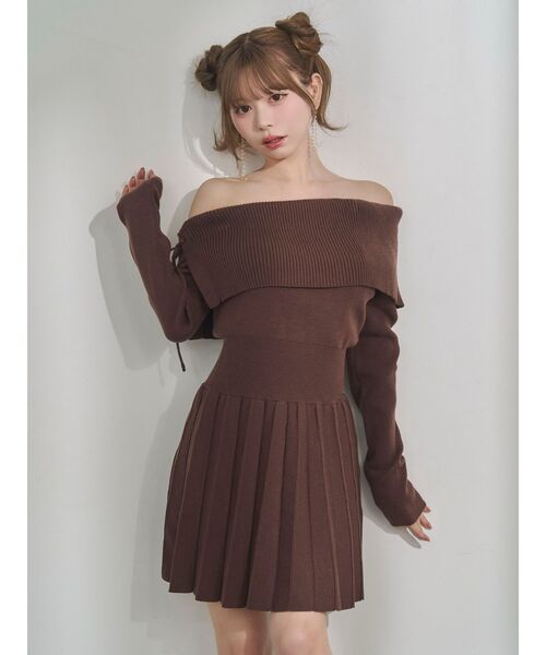 EATME（イートミー）の「BACKレースアップワンショルニットワンピース（ワンピース・レディース・ブラウン/キャメル/ネイビー/ブラック・FREE）」の12枚目の写真