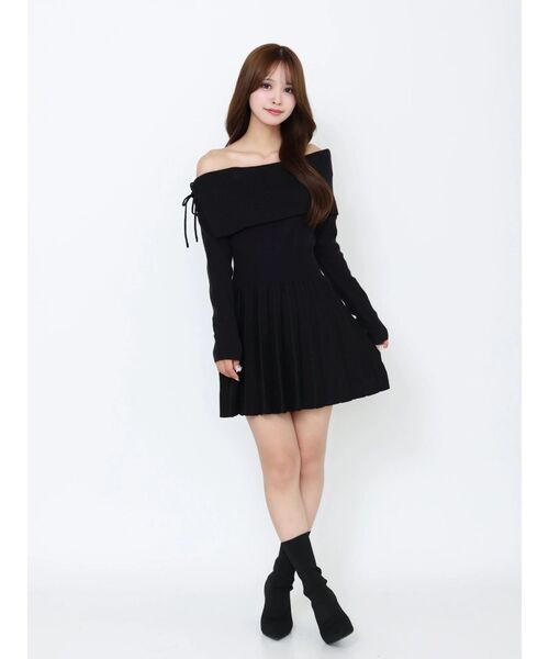 EATME（イートミー）の「BACKレースアップワンショルニットワンピース（ワンピース・レディース・ブラック/ネイビー/ブラウン/キャメル・FREE）」の7枚目の写真