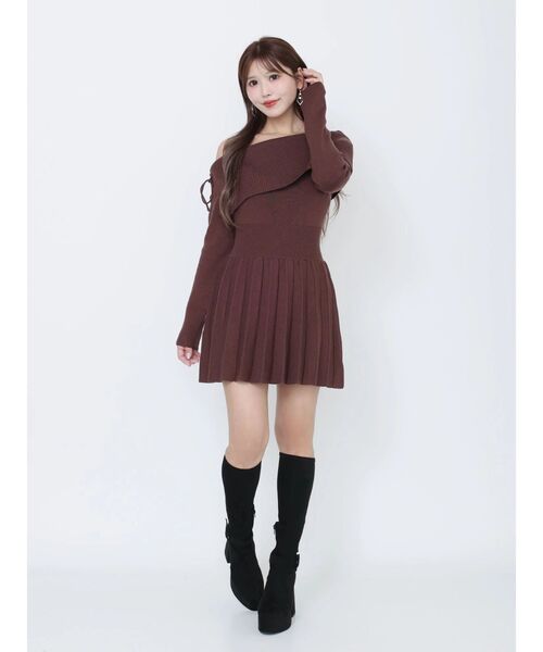 EATME（イートミー）の「BACKレースアップワンショルニットワンピース（ワンピース・レディース・ブラック/ネイビー/ブラウン/キャメル・FREE）」の16枚目の写真