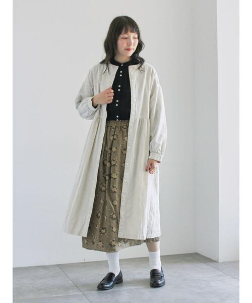 TSUHARU by Samansa Mos2（ツハルバイサマンサモスモス）の「【WEB限定 Sサイズ】アンティーク風ブローチ付きワンピース（ワンピース・レディース・チャコールグレー/イエロー/ベージュ・S/M）」の10枚目の写真