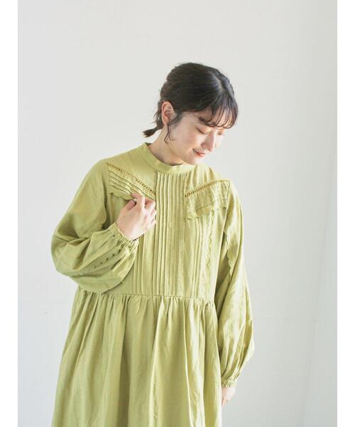 TSUHARU by Samansa Mos2（ツハルバイサマンサモスモス）の「【WEB限定 Sサイズ】アンティーク風ブローチ付きワンピース（ワンピース・レディース・チャコールグレー/イエロー/ベージュ・S/M）」の13枚目の写真