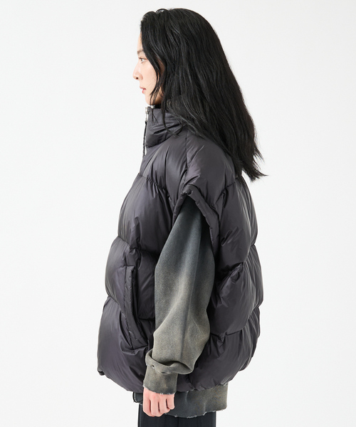 upperhights（アッパーハイツ）の「【upper hights / アッパーハイツ】Chur BIGシルエット ダウンベスト / ユニセックス /撥水 /高密度サテン（ダウンベスト・メンズ・ブラック/グレー・フリー）」の11枚目の写真