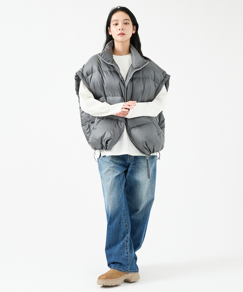 upperhights（アッパーハイツ）の「【upper hights / アッパーハイツ】Chur BIGシルエット ダウンベスト / ユニセックス /撥水 /高密度サテン（ダウンベスト・メンズ・ブラック/グレー・フリー）」の20枚目の写真