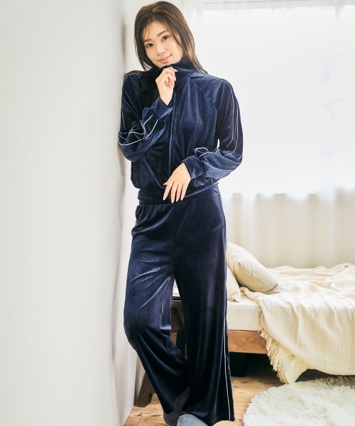 シャイニーベロア 長袖 上下セット（ルームウェア/パジャマ