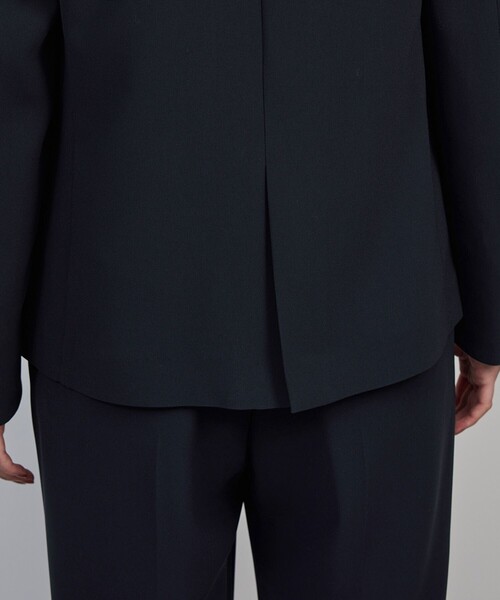 ROPE'(ロペ)の「トリアセダブルクロス Vネックジャケット/イージーケア・セットアップ対応・25AW(ノーカラージャケット・レディース・ネイビー・38/36/40)」の9枚目の写真
