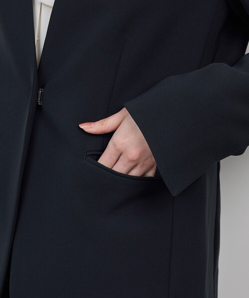 ROPE'(ロペ)の「トリアセダブルクロス Vネックジャケット/イージーケア・セットアップ対応・25AW(ノーカラージャケット・レディース・ネイビー・38/36/40)」の13枚目の写真