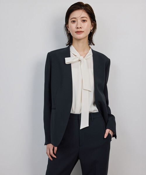 ROPE'(ロペ)の「トリアセダブルクロス Vネックジャケット/イージーケア・セットアップ対応・25AW(ノーカラージャケット・レディース・ネイビー・38/36/40)」の19枚目の写真