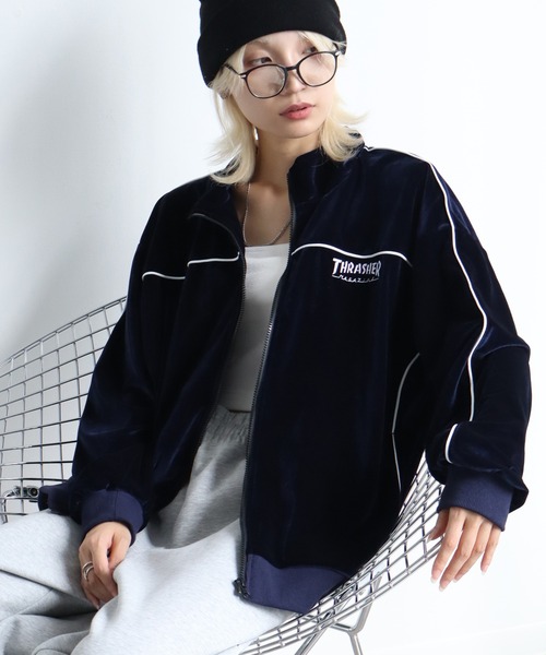 THRASHER(スラッシャー)の「【THRASHER/スラッシャー】パイピングベロア トラックジャケット(ジャージ・メンズ・ネイビー/ブラック/パープル・XL/L/M)」の13枚目の写真