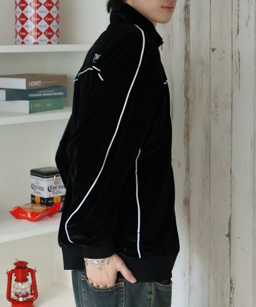 THRASHER(スラッシャー)の「【THRASHER/スラッシャー】パイピングベロア トラックジャケット(ジャージ・メンズ・ネイビー/ブラック/パープル・XL/L/M)」の5枚目の写真