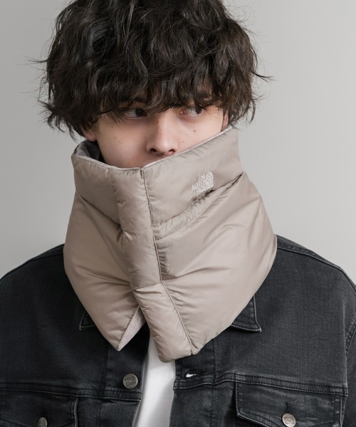 THE NORTH FACE(ザノースフェイス)の「THE NORTH FACE NUPTSE NECK WARMER ワンポイントロゴヌプシネックウォーマー/スヌード(ネックウォーマー/スヌード・メンズ・ブラック/グレー/ベージュ・FREE)」の16枚目の写真